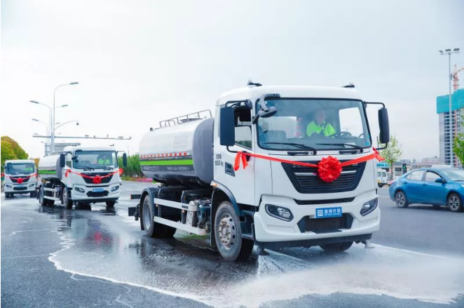 新时代中国城市美容师！今年会环境新能源环卫车可减排4.5万吨污染物