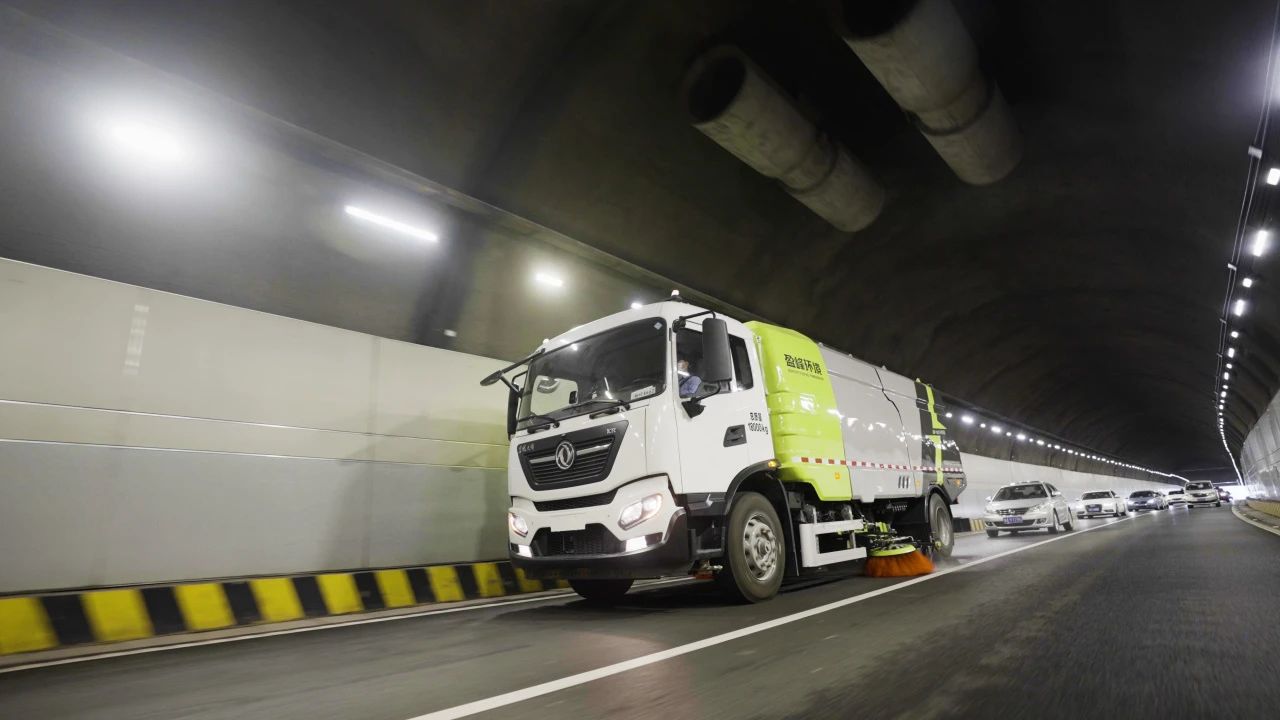 获赞！今年会环境新能源装备硬核守护2024珠海航展